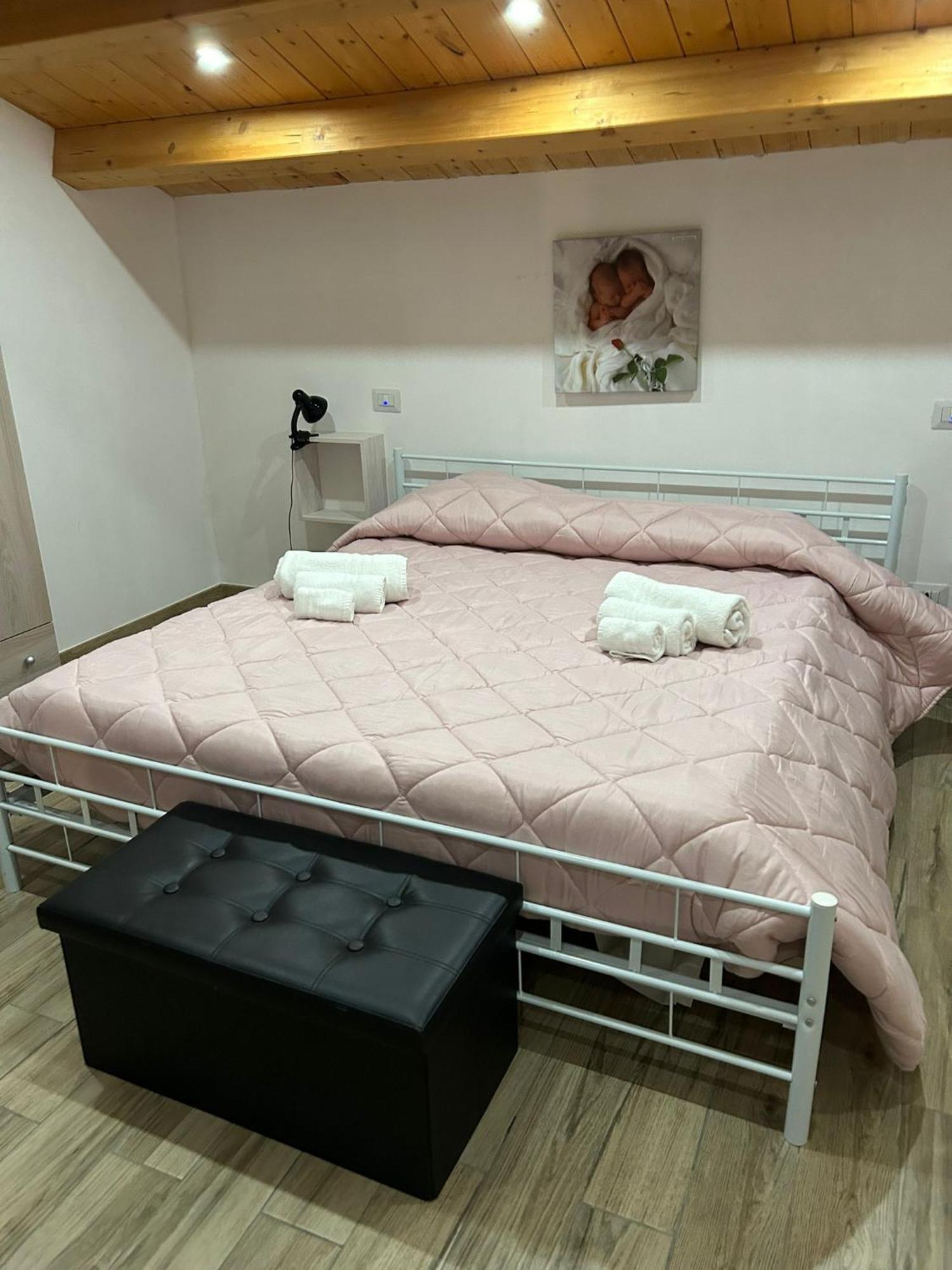 Debel House Bed & Breakfast Marina di Ragusa Bagian luar foto
