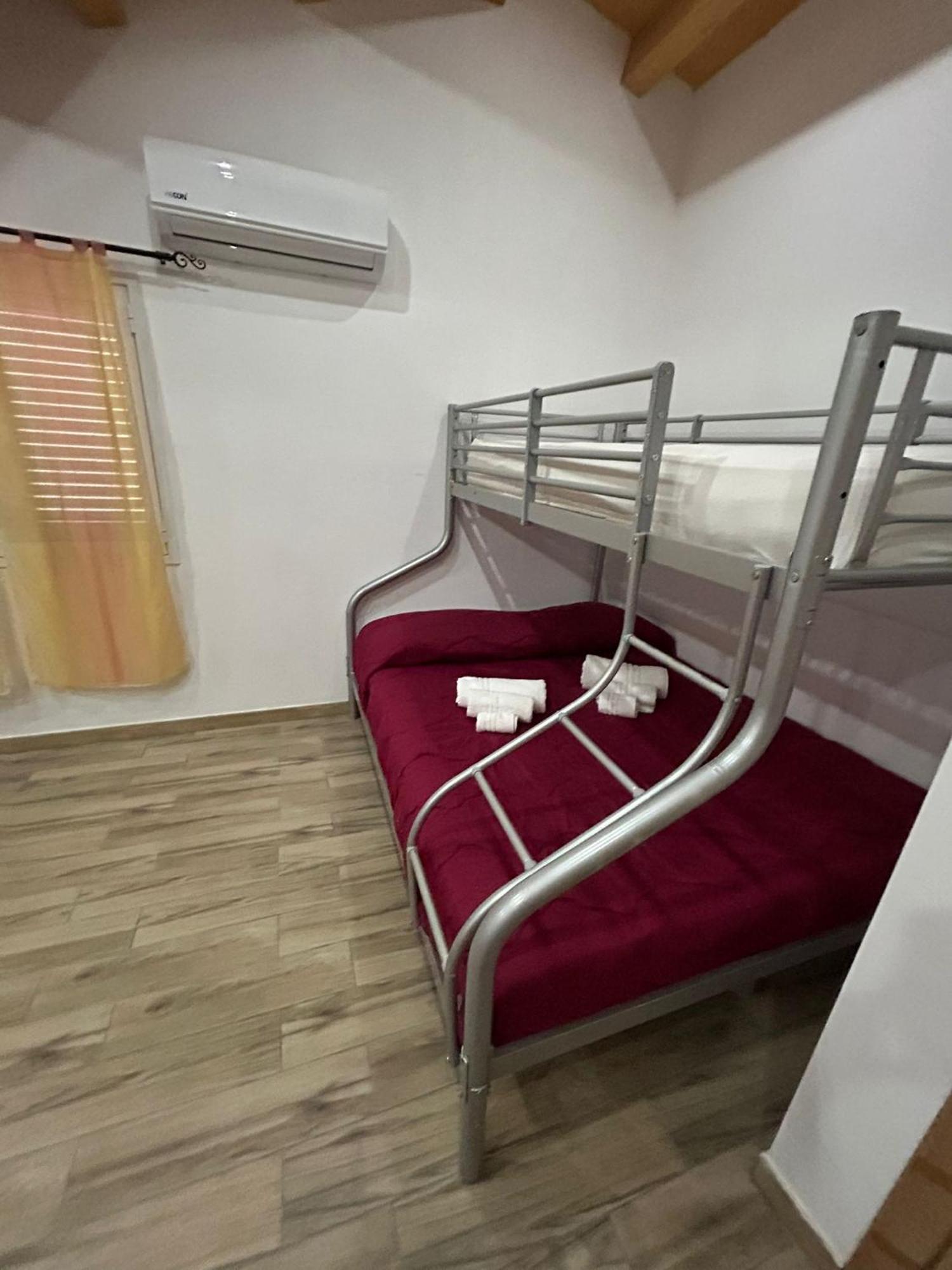 Debel House Bed & Breakfast Marina di Ragusa Bagian luar foto