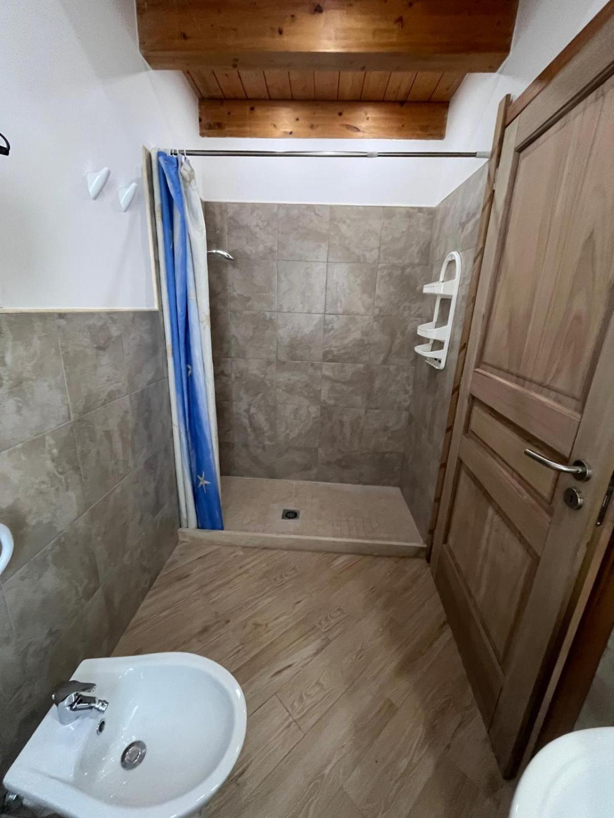 Debel House Bed & Breakfast Marina di Ragusa Bagian luar foto